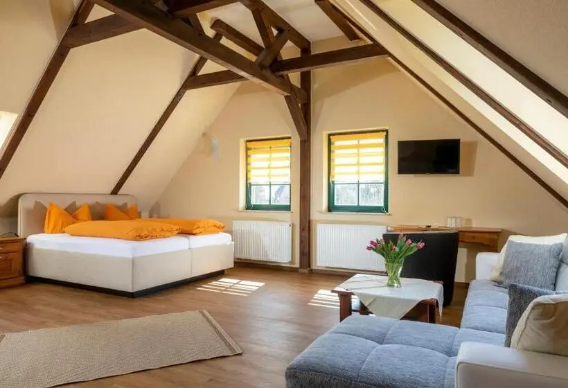 Perhehuone, Pension Kräutermühlenhof Burg