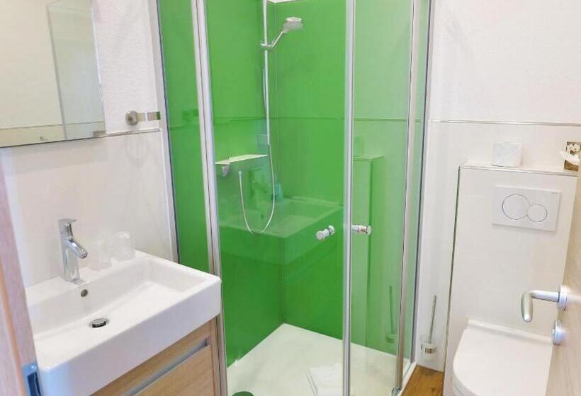 Quarto Estandar com Sacada, Gästehaus Rebenhof