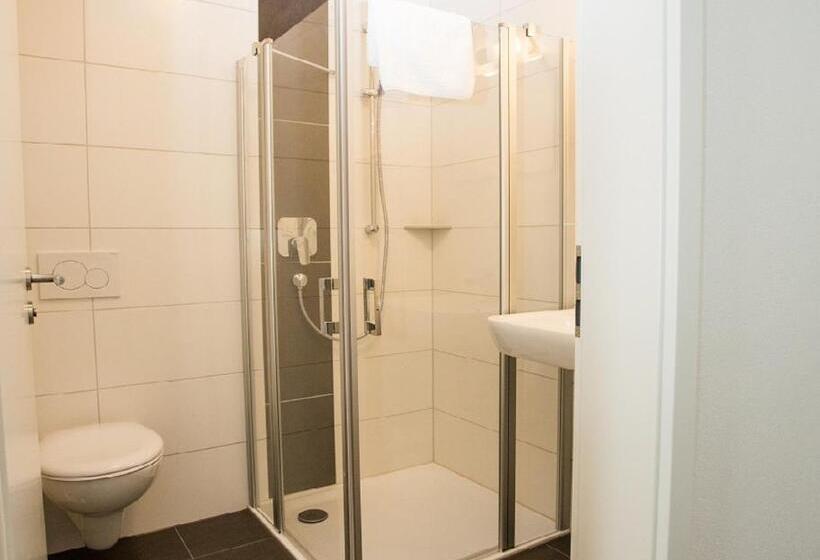 Quarto Estandar Individual, Gästehaus Turmblick