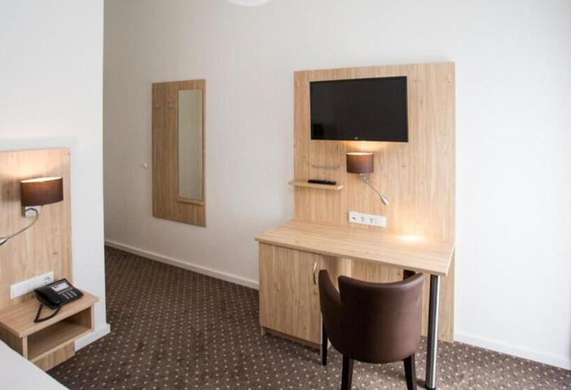 Quarto Estandar Individual, Gästehaus Turmblick