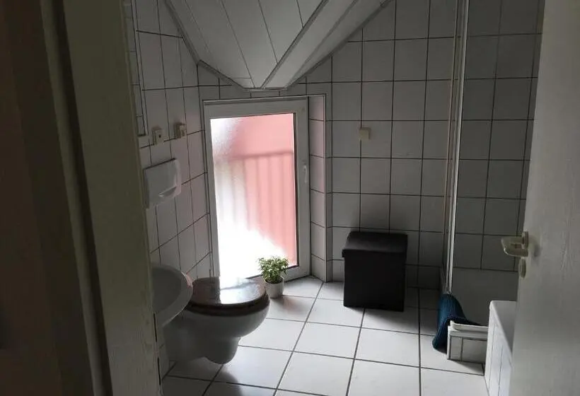 Standard-huone Jaettu Kylpyhuone, Gästehaus Windheim