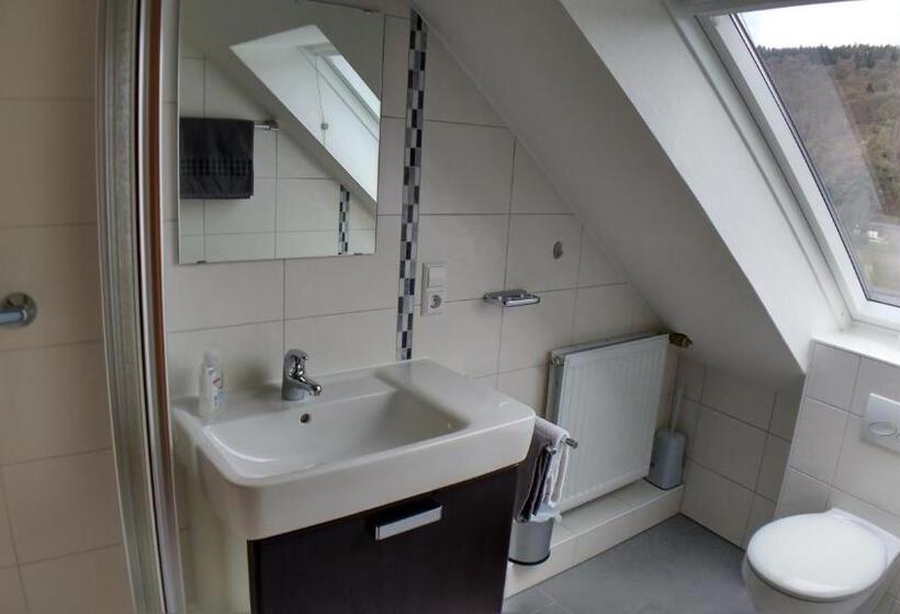 Номер Стандарт, Weingut Stiftshof