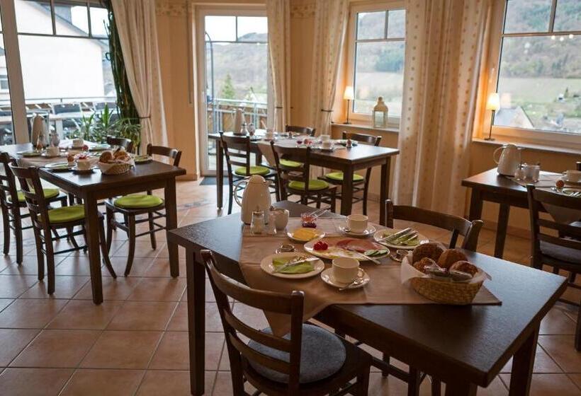 Номер Стандарт, Weingut Stiftshof