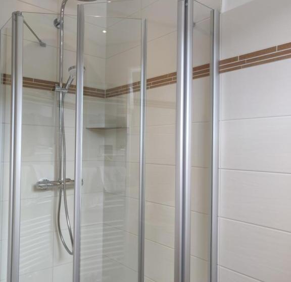 Номер Стандарт с Балконом, Weingut Stiftshof