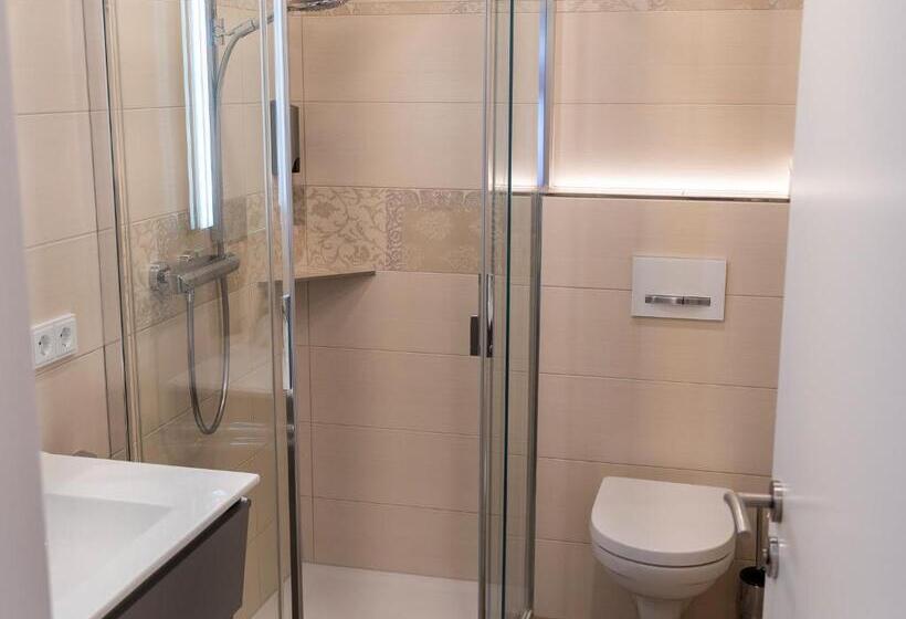 스탠다드 룸 산 전망, Pension Gut Horn