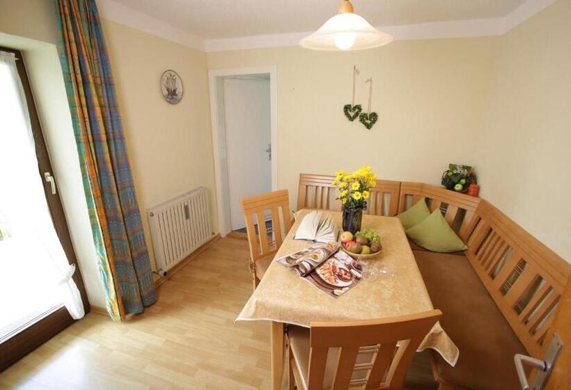 침실 1개 아파트, Pension Gut Horn