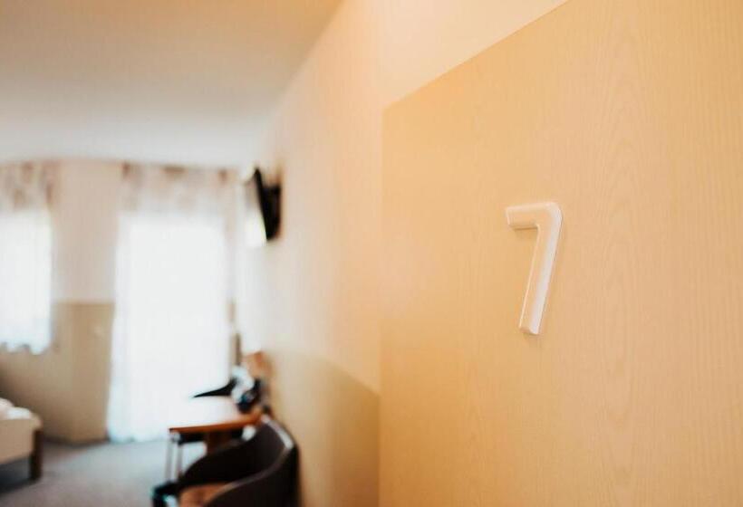 スタンダードルーム, Gästehaus Windhagen