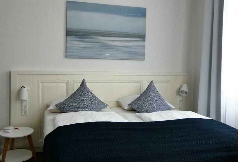 غرفة قياسية, Villa Westend