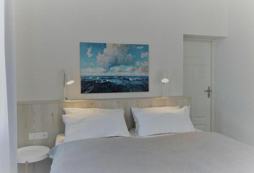 غرفة قياسية مطلّة علي البحر, Villa Westend