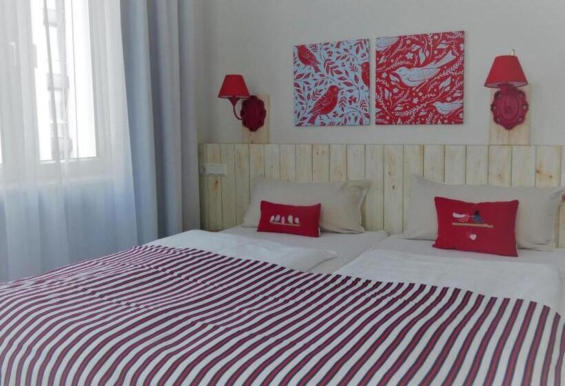 غرفة قياسية مطلّة علي البحر, Villa Westend