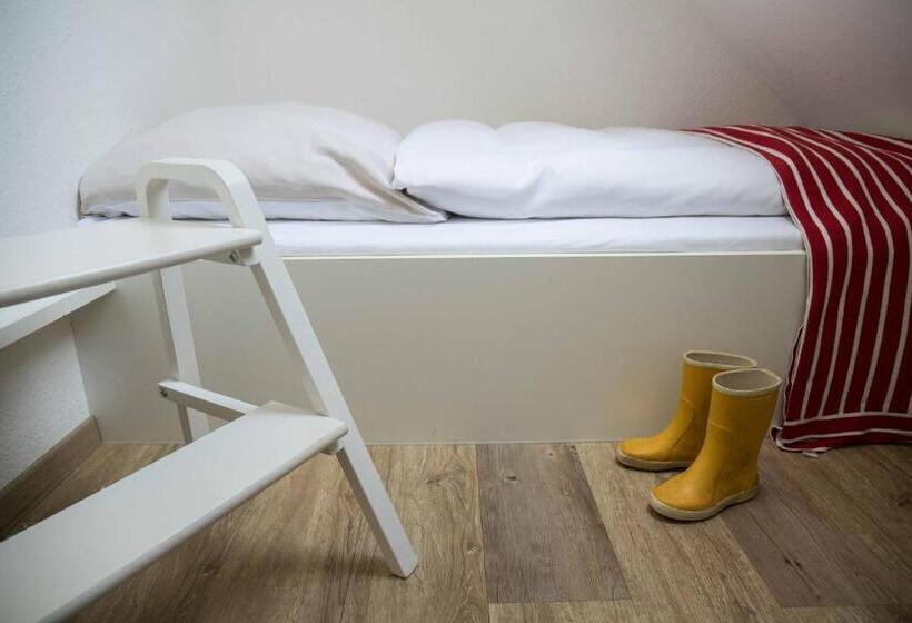 شقة غرفة نوم واحدة مزودة بشُرفة, Villa Westend