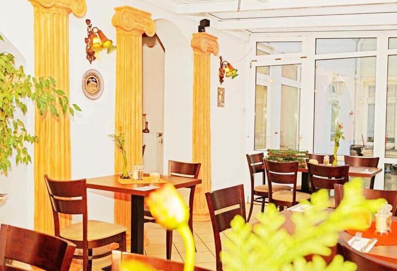 4인용 스탠다드 룸, Pension Mesogios