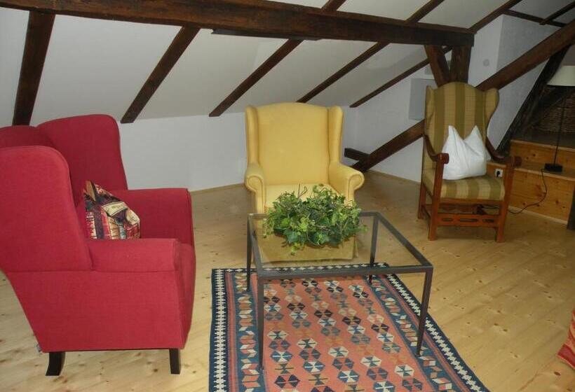 スタンダードルーム, Alte Posthalterei Zorneding