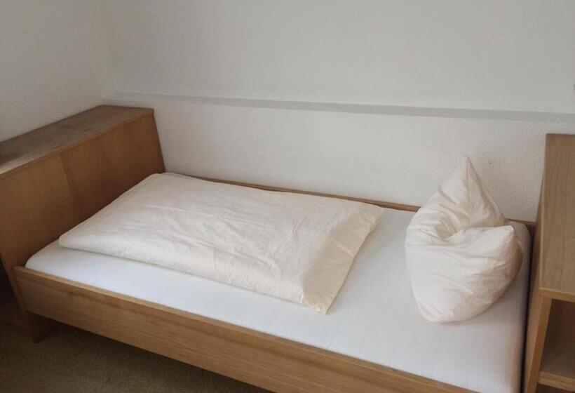 标准单人间, Gasthof Kreuz