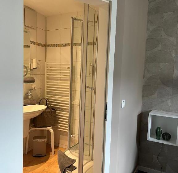 スタンダードルーム, Altstadtpension Am Dom