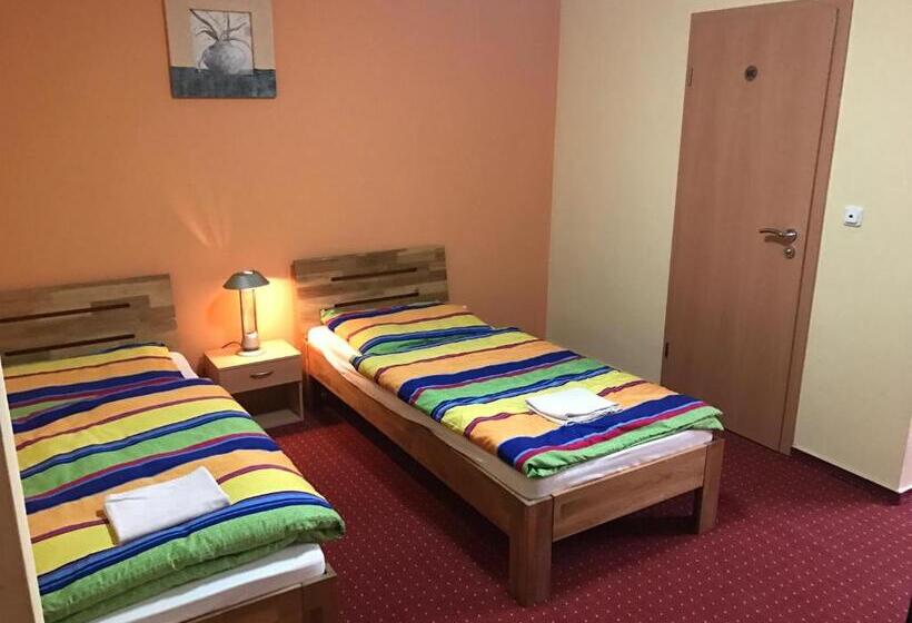 Номер Economy, Pension Rialto