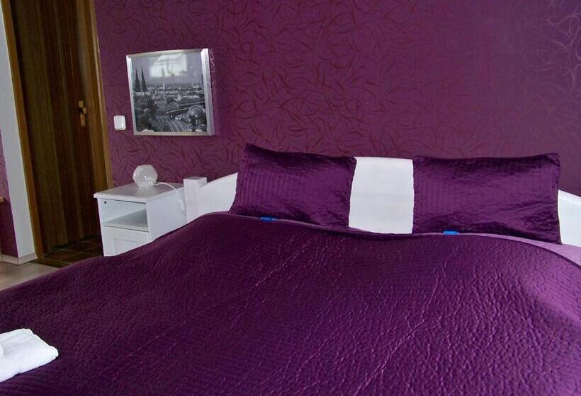 غرفة قياسية حمام مشترك, Pension Wendler