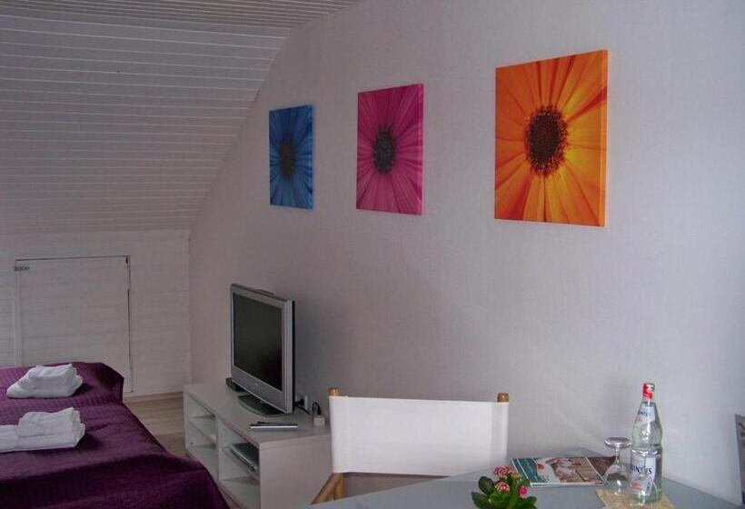 غرفة قياسية حمام مشترك, Pension Wendler