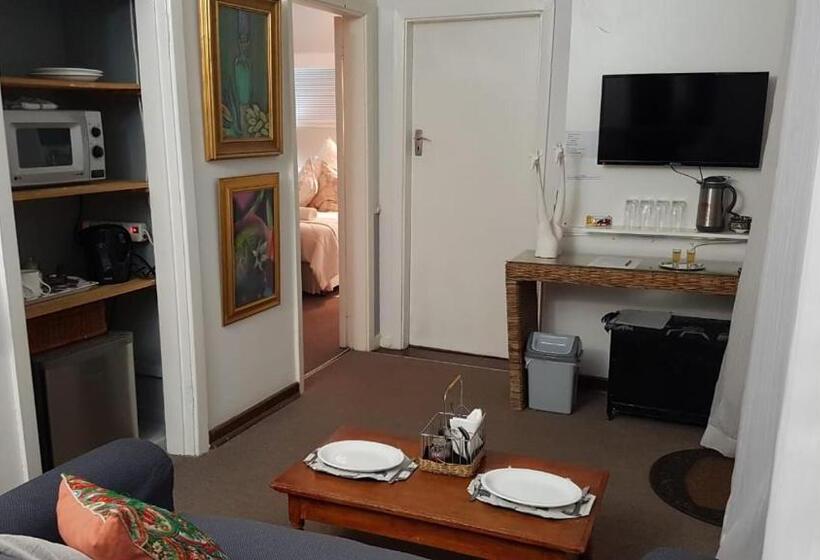 اتاق لوکس, Burnham Road Suite Guest House