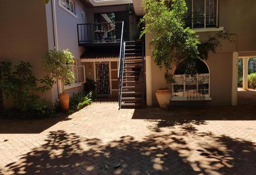 سوییت, Burnham Road Suite Guest House