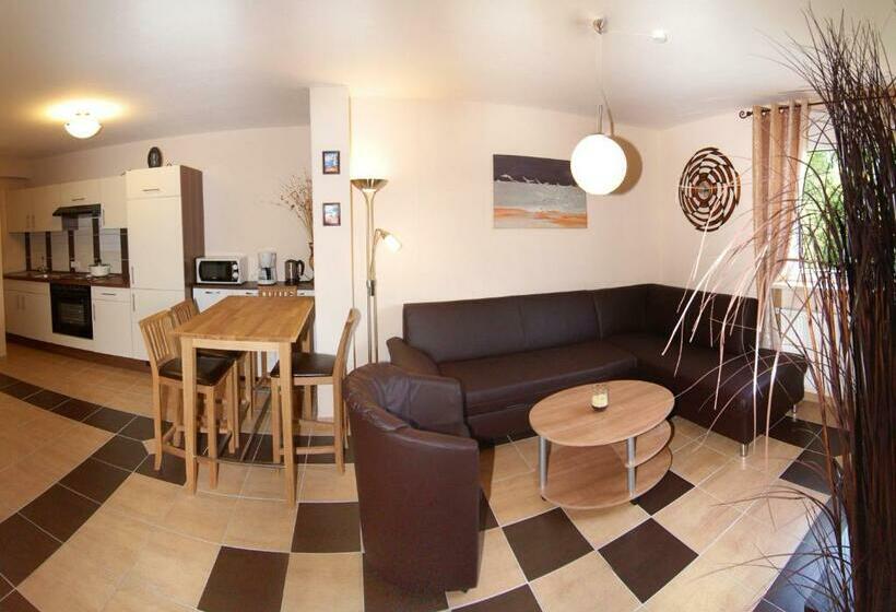 Апартаменты 1 Спальня, Nanis Hotel & Appartements