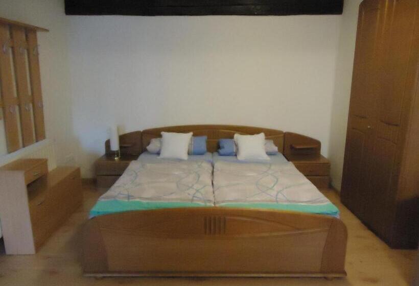 Standardrum, Pension An Der Stadtmauer