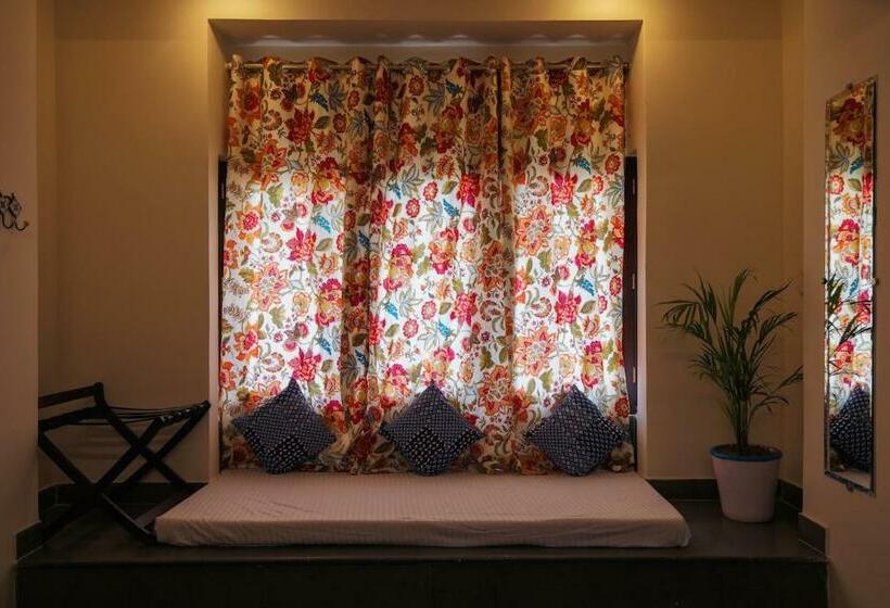 Deluxe Room, Le Pension Kesar Vilas Udaipur