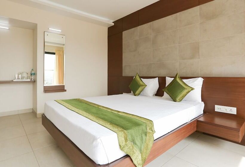 חדר דלוקס, Treebo Trend Vijaya Grand