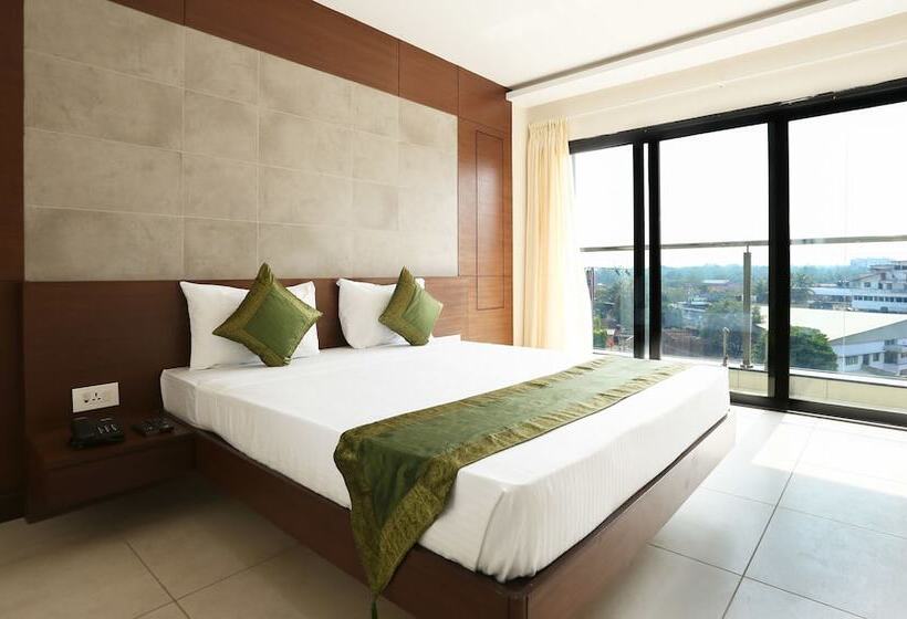 Quarto Deluxe, Treebo Trend Vijaya Grand