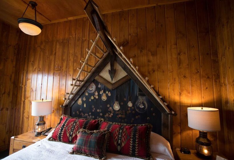 غرفة قياسية سرير مزدوج, Mcmenamins Kalama Harbor Lodge