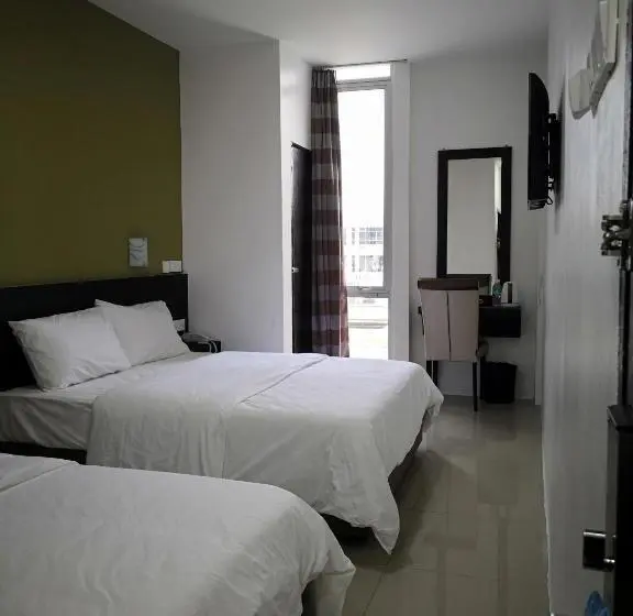 スタンダードトリプルルーム, Comfort Inn