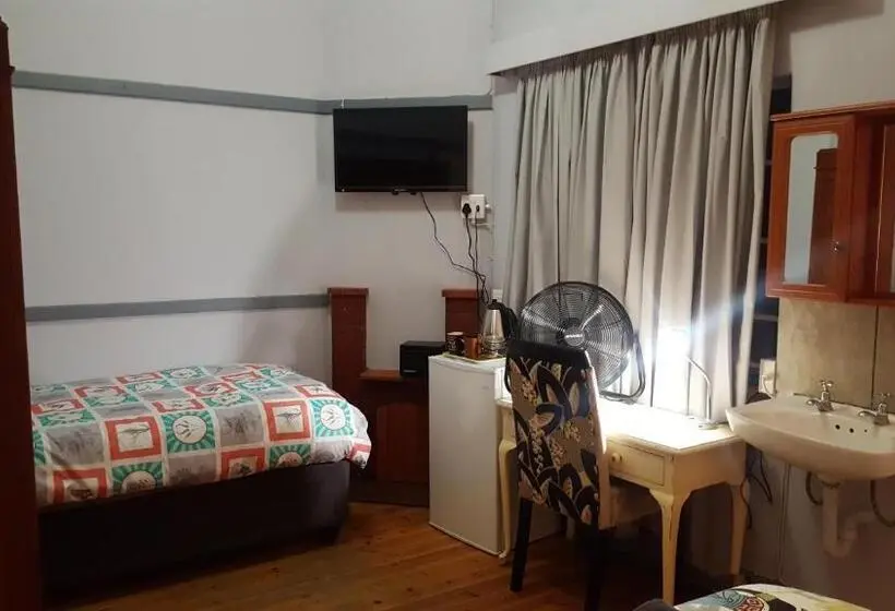 エコノミートリプルルーム, Pretoria Inn