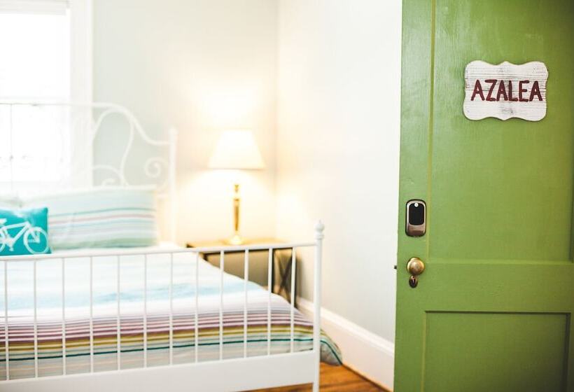 חדר סטנדרט מיטה זוגית, Swamp Rabbit Inn Travelers Rest