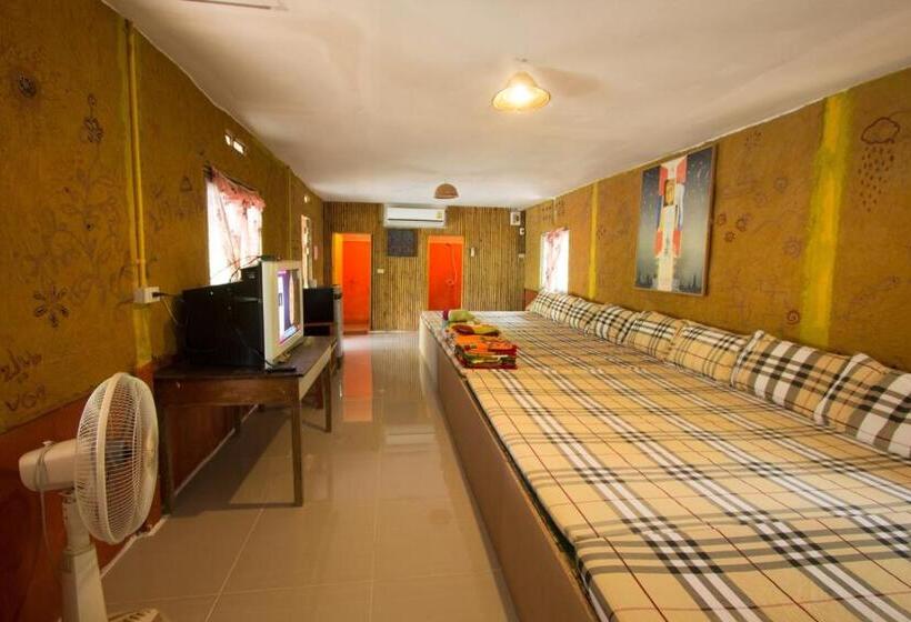 패밀리 방갈로, Numpu Baandin