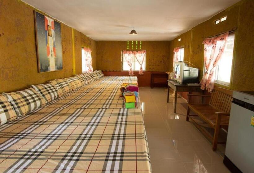 패밀리 방갈로, Numpu Baandin