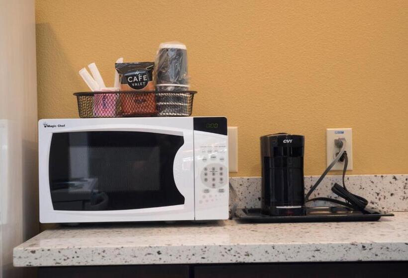 جناح سرير ملكى, Capitol Hill Motel