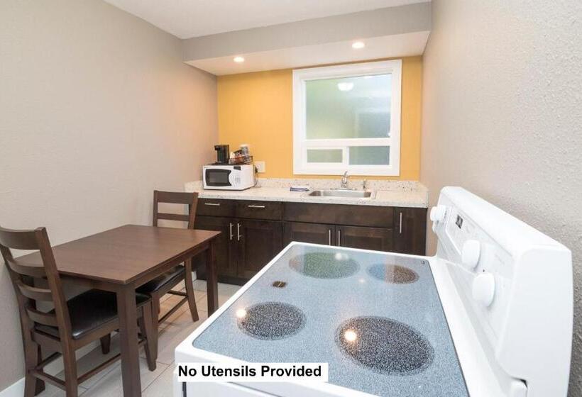 جناح ديلوكس, Capitol Hill Motel