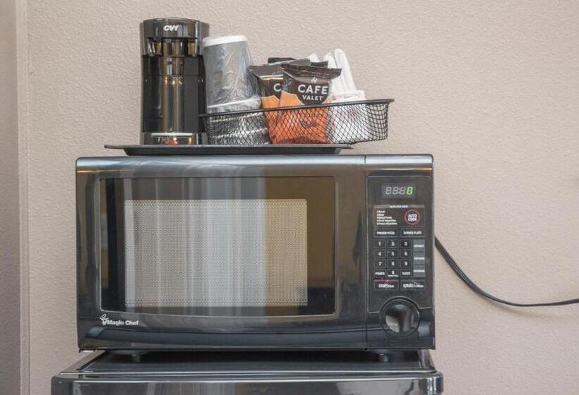 جناح غرفتين نوم, Capitol Hill Motel