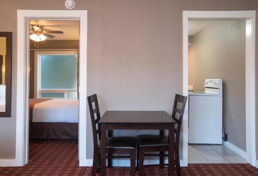 جناح غرفتين نوم, Capitol Hill Motel