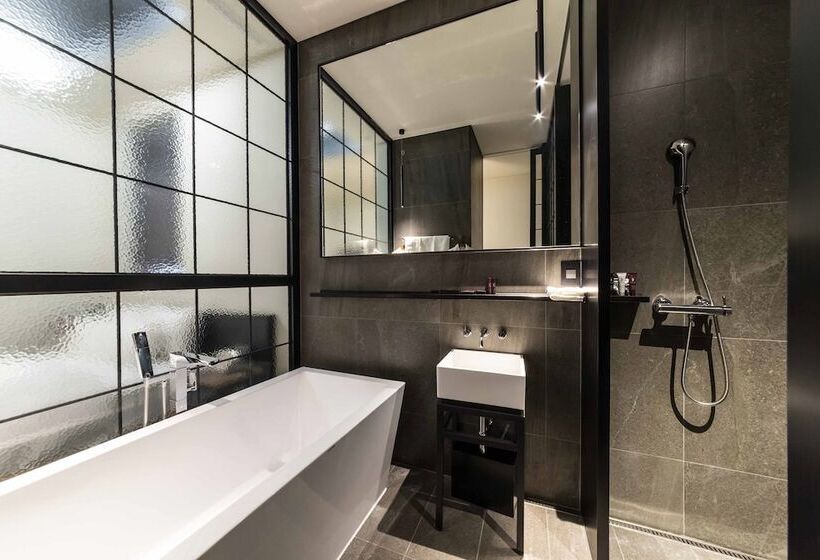 Quarto Deluxe, The Artist Dongdaemun