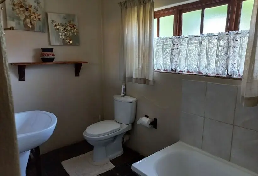 スタンダードルーム, Khokha Moya Guesthouse