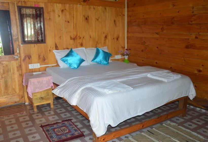 디럭스 테라스 룸 바다 전망, Omkar Beach Bungalow