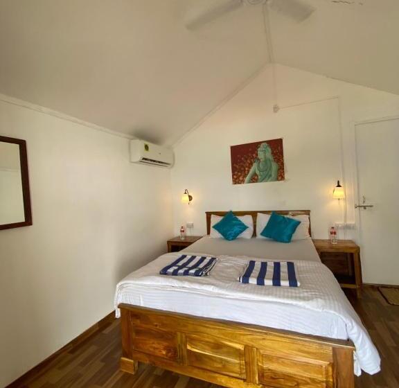 디럭스 룸 바다 전망, Omkar Beach Bungalow