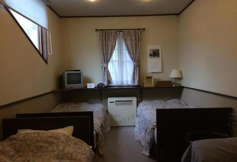 Deluxe Kolmen Hengen Huone, Shikino Yado Subaru