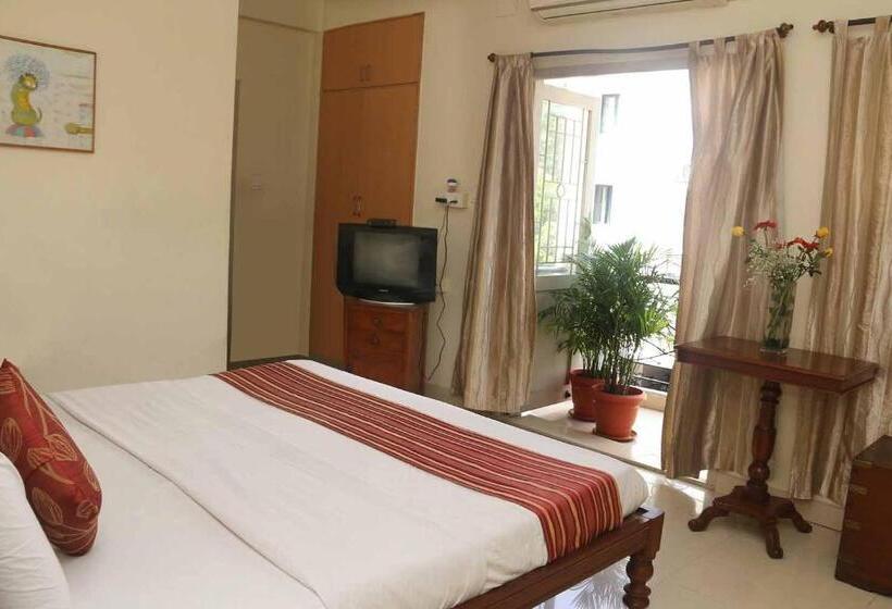 Pokój Deluxe z Balkonem, Happy Planet