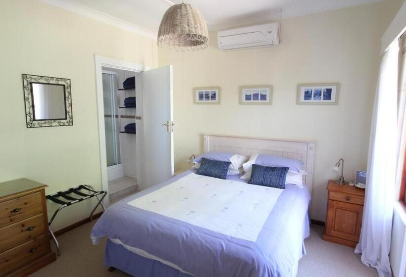 کابین, Acara Guesthouse & Cottages