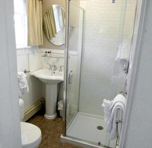 غرفة قياسية, The New London Inn