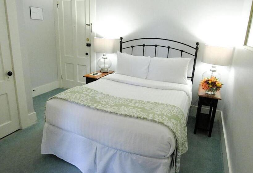 غرفة قياسية, The New London Inn