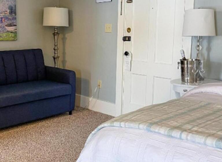 غرفة قياسية, The New London Inn