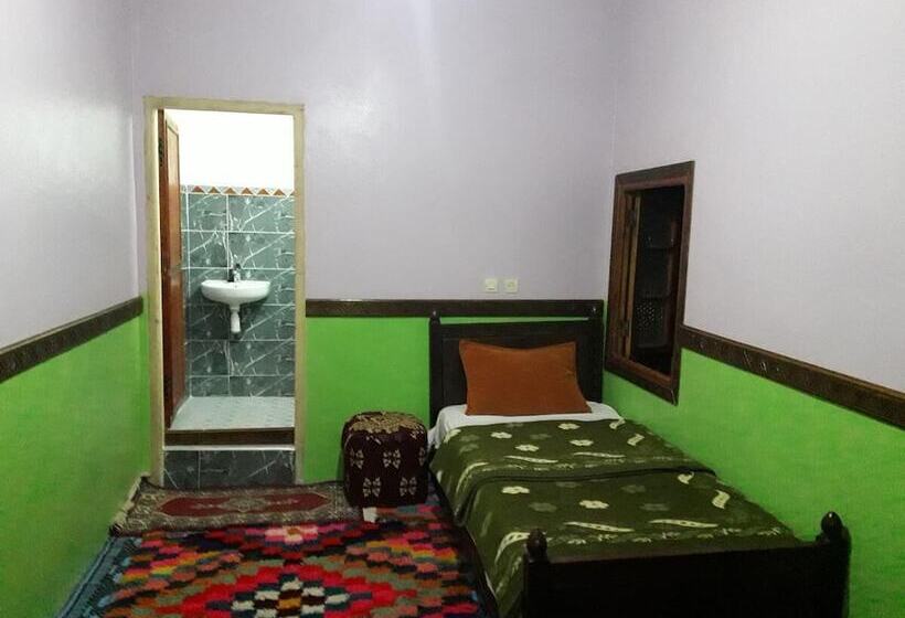 Quarto Triplo Estandar, Imlil Hostel